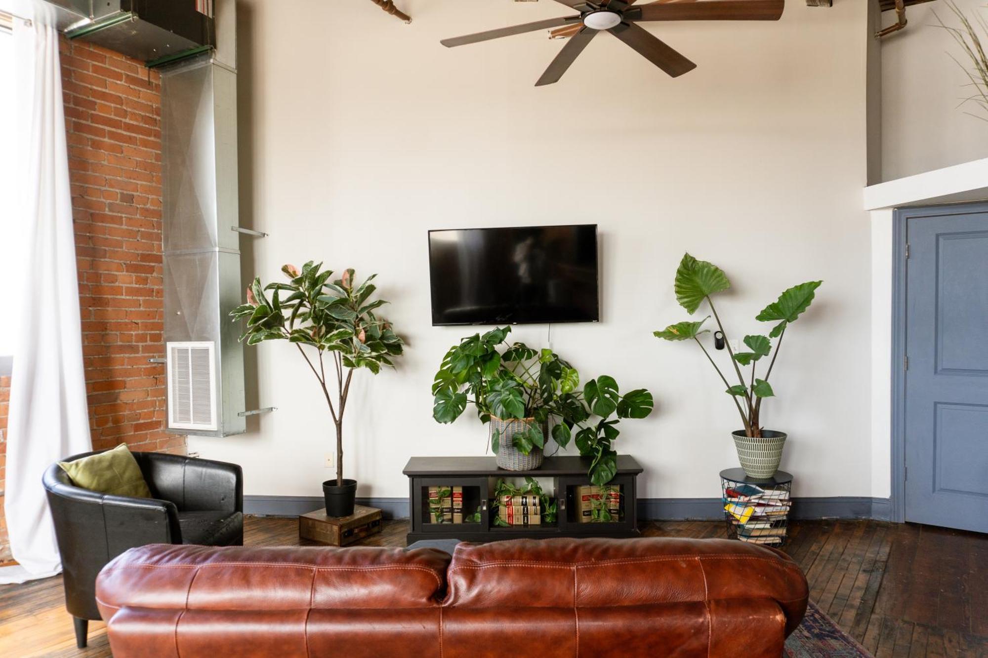 420 Friendly Canada Bridge View Loft Downtown Free Parking Детройт Екстериор снимка